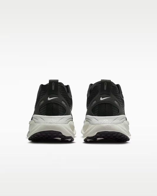 Nike Vomero 18