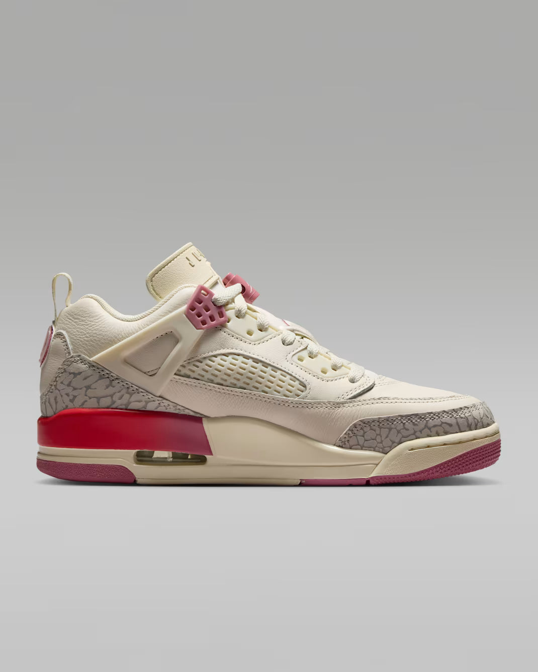 Jordan Spizike Low